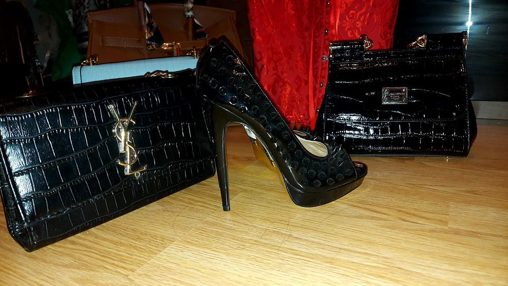 Дамски обувки на висок ток