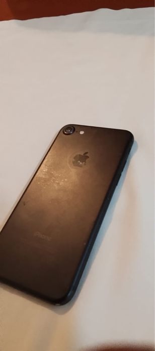 Продаеться айфон 7