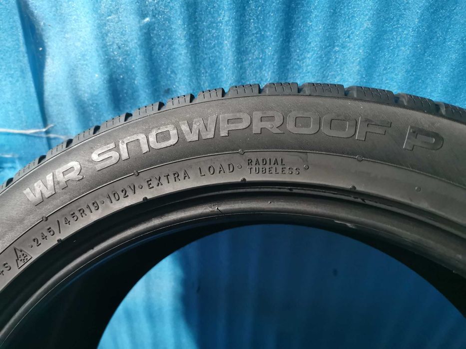 245/45 R19 - nokian m+s 4 bucati