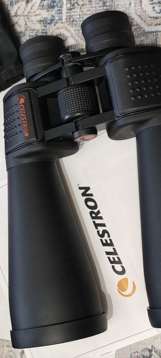 Binoclu Celestron