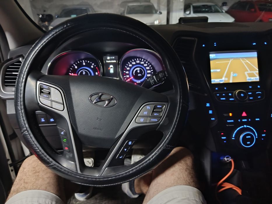 HYUNDAI Grand Santa Fe 2015 — imagine 3