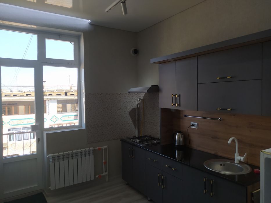 Продаётся 1х комнатная квартира в 5-Б мкр.  A. Jomiy da 1x kvartira