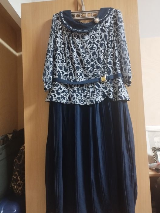 Платье нарядное, размер 50 -52