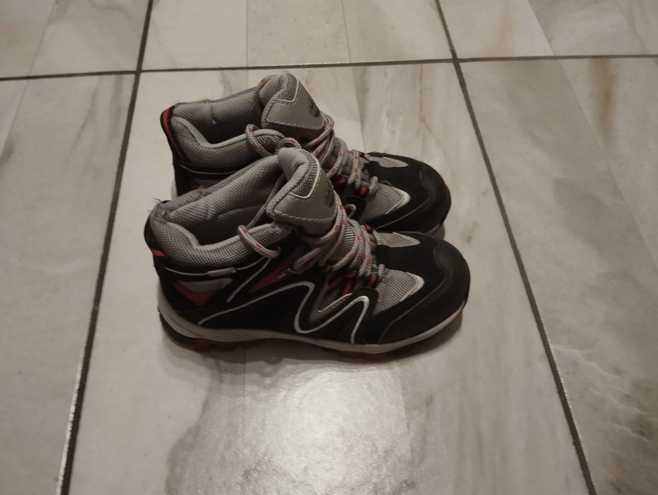 Маркови детски боти N 32