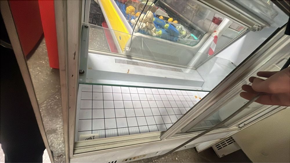 Витринный холодильник бу караганда