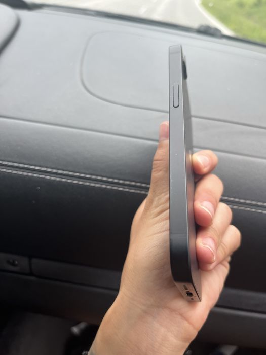 Iphone 16e 128gb 100% батерия