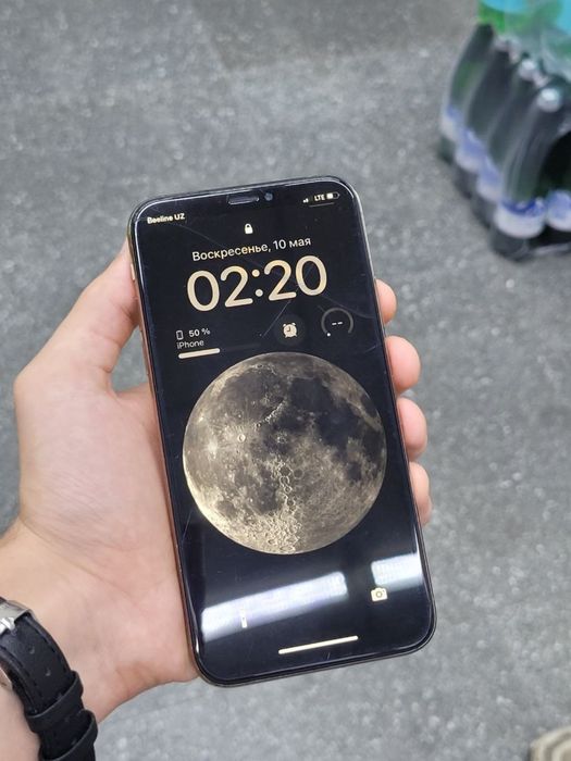 iphone XS  64gb.