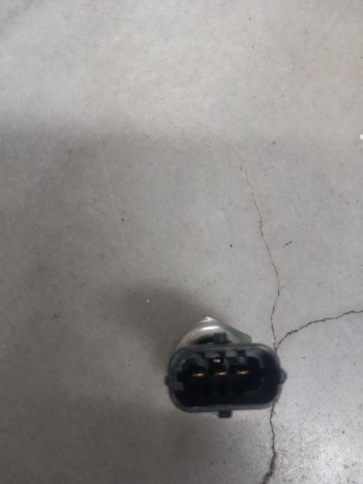 Датчик високо налягане