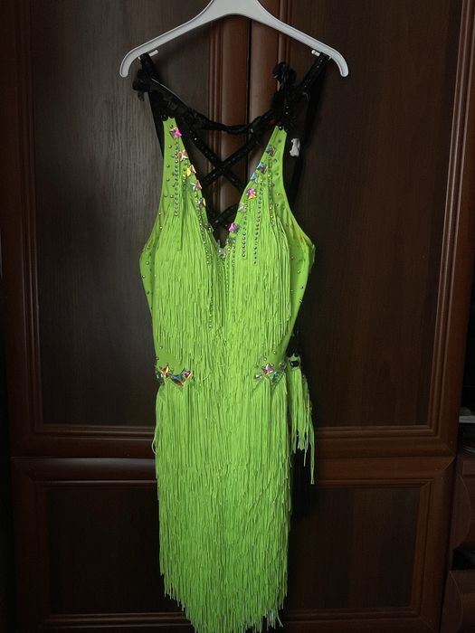 платье для бальных танцев