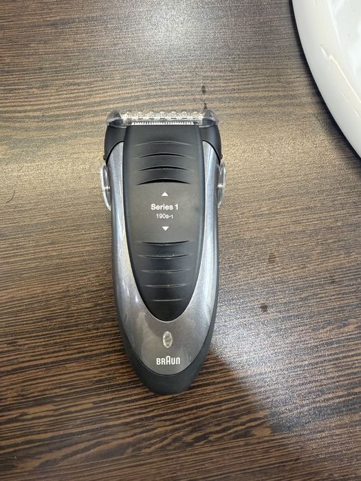 Aparat barbierit Braun Seria 1