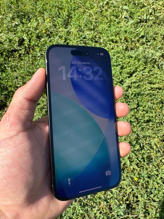 СРОЧНО продаю iPhone 15