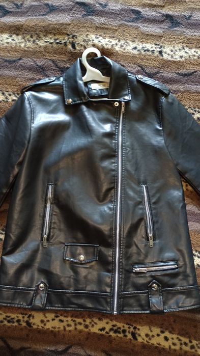 Продам женскую кожанку