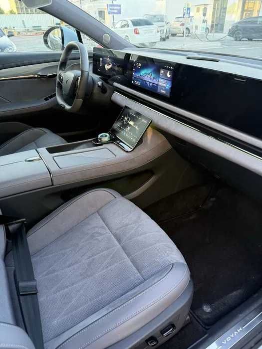 Voyah Passion EV Full