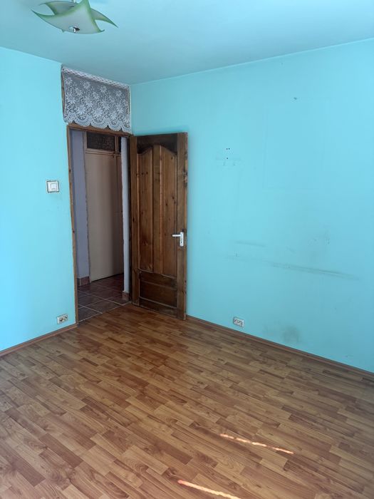Apartament decomandat de vanzare. Cartier sararilor