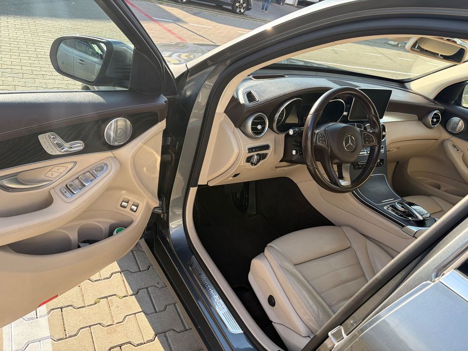 Mercedes-Benz GLC Mercedes Benz GLC 250 D 4MATIC an 2016