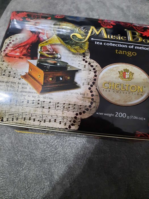 Продам музыкальную шкатулку новая