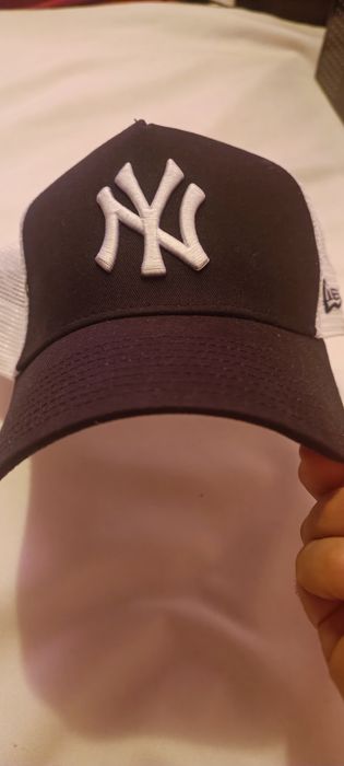 Șapcă   New Era  , nouă  nepurtatâ ,