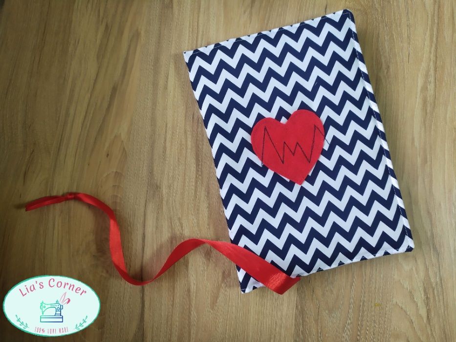 Дрешка за книжка / Калъф за книга