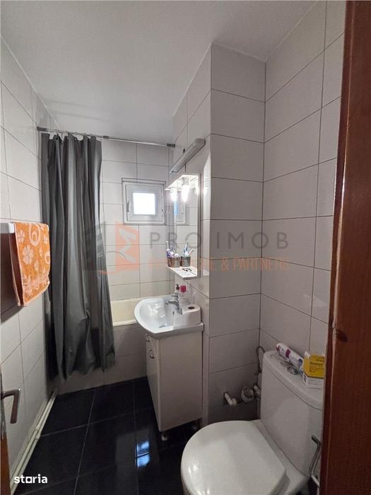 Apartament 3 camere cf 1 decomandat zona Micro 3