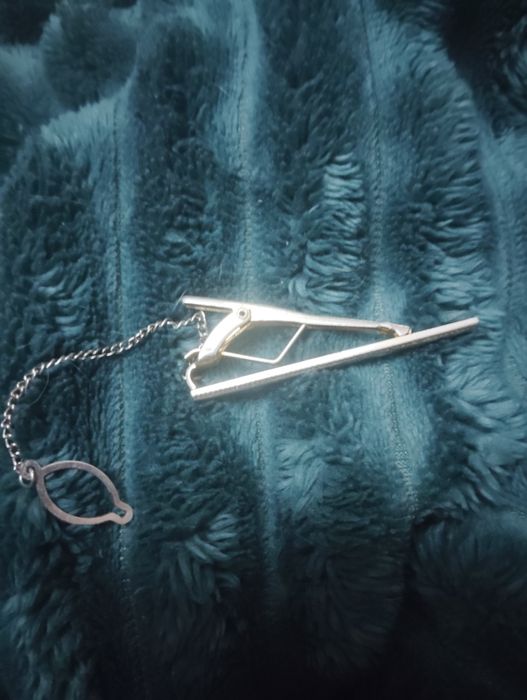 Позолоченый Зажим для галстука винтажный. Чистый вес 7,4гр. Чистого  З