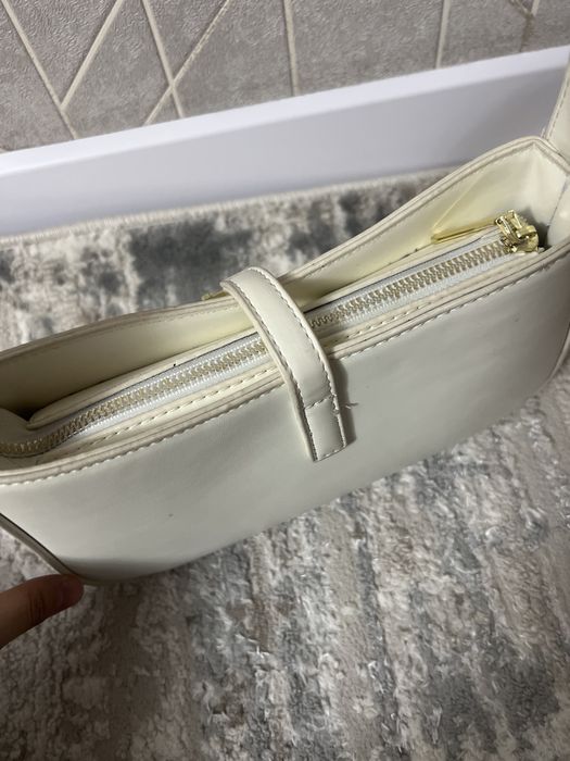 Б/у сумка в хорошем состоянии