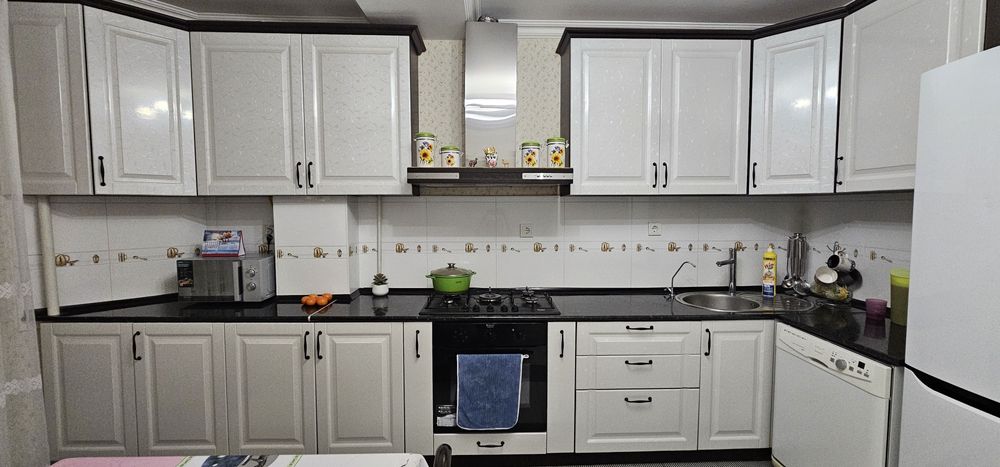 Продам кухонный гарнитур