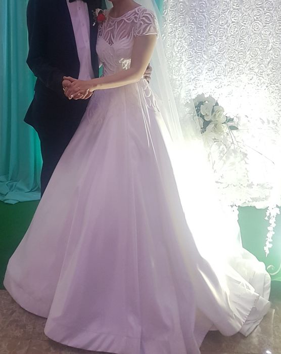 Продам свадебное платье 42-44-46