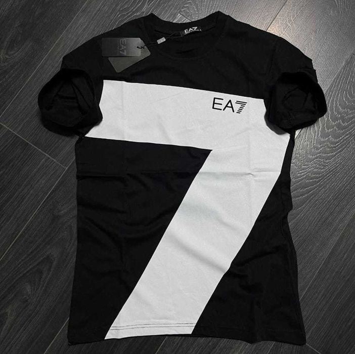 Тениска Armani 7 Модел 2026