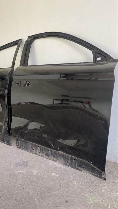 Byd radnoy eshik orqa oldi