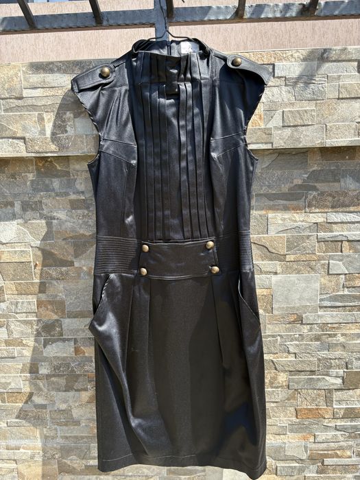 Черна рокля Agatta