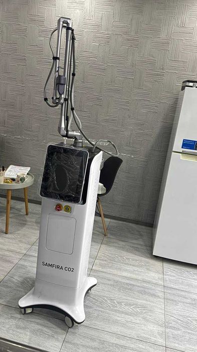 Косметологический аппарат Фракционный лазер SAMFIRA CO2