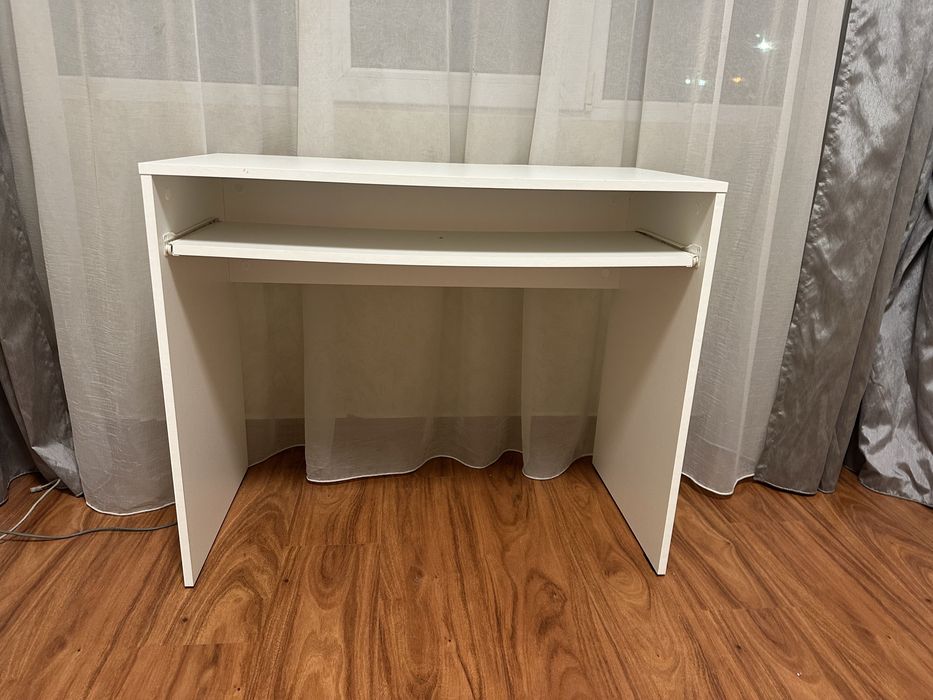 секция и нощно шкафче