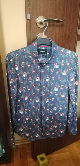 Cămașa marimea XS, marca Reserve, preț 50 lei
