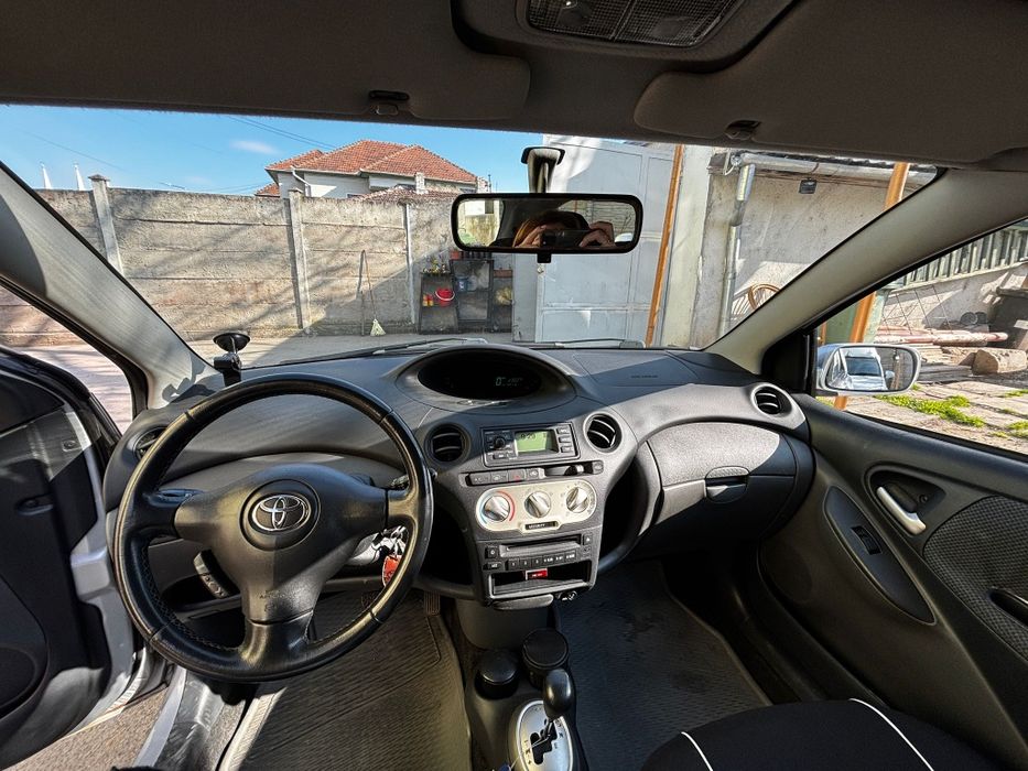 Toyota Yaris 2004