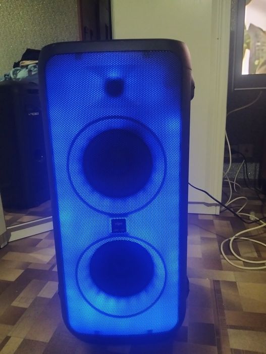 Продам колонку,блютуз 120W