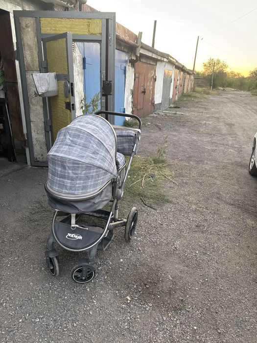Коляска детская с люлькой срочно