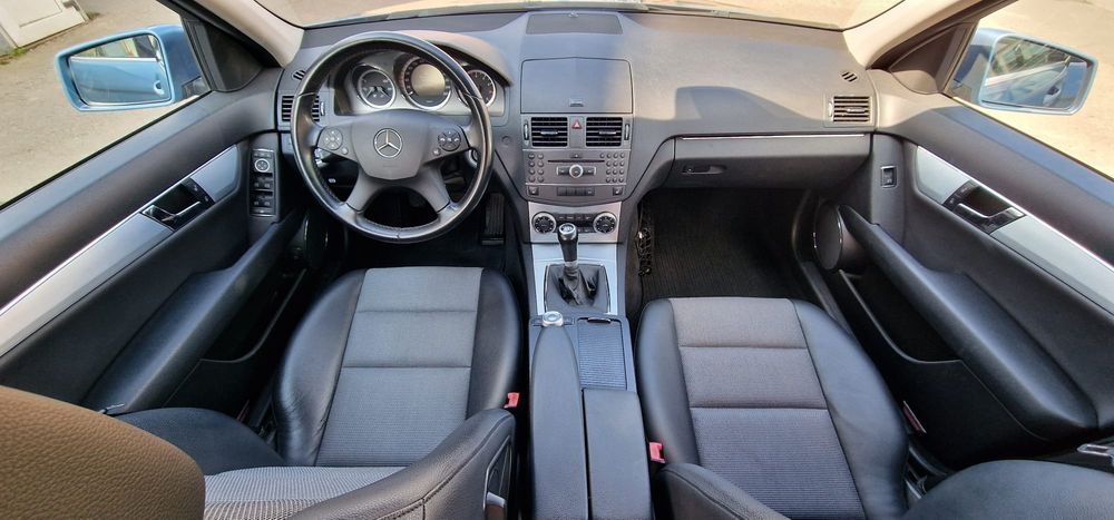 MERCEDES-BENZ C-Class 2010 — imagine 4