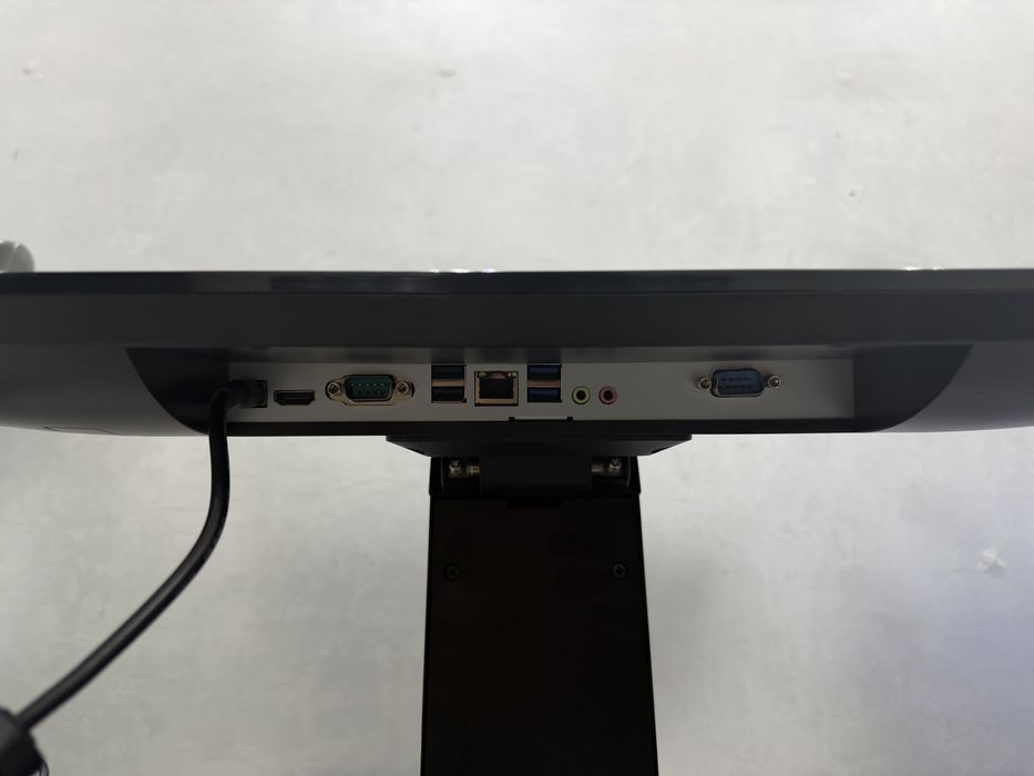 POS monoblok sensor ekran Core i5 12-avlod, DDR8, SSD 128GB