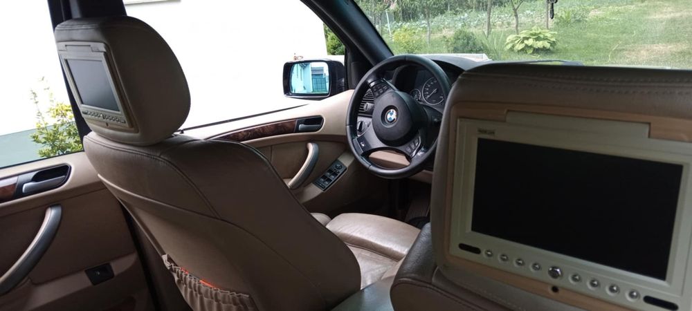 Vând BMWx5 înmatriculat