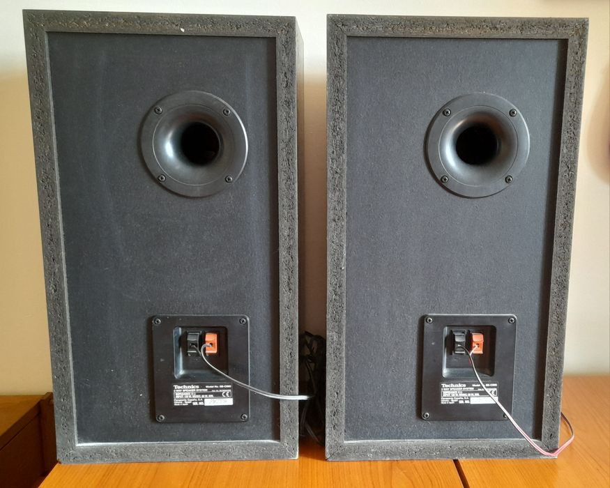 2 Boxe Technics stare foarte buna