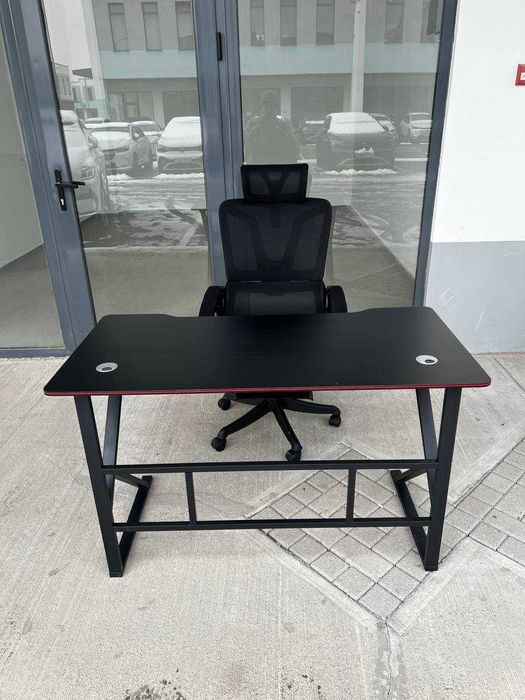 Парта креслоси билан