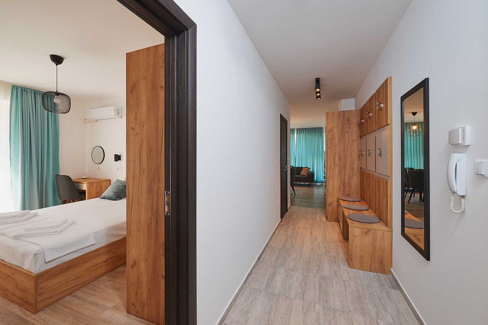 Елегантен многостаен апартамент в топ център на Поморие