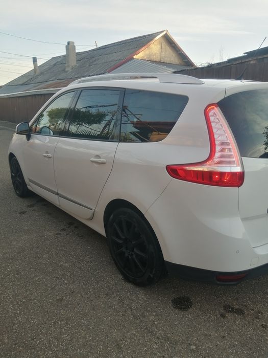 Renault scenic. 2013 motor 1.5 cm diesel.