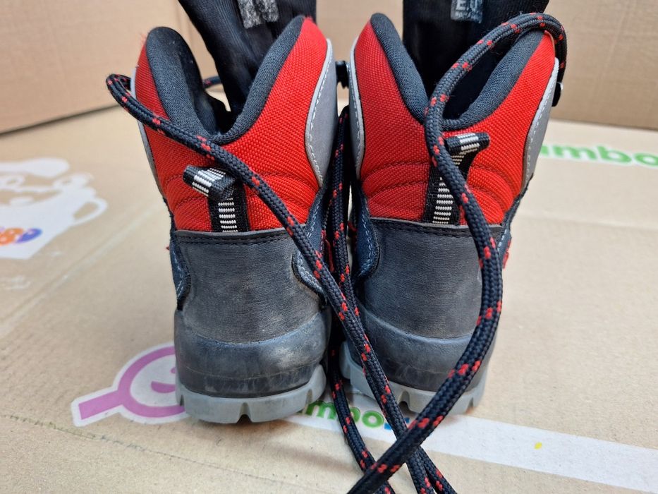 Mc Kinkey- Ghete drumetie copiii- mărimea 32.