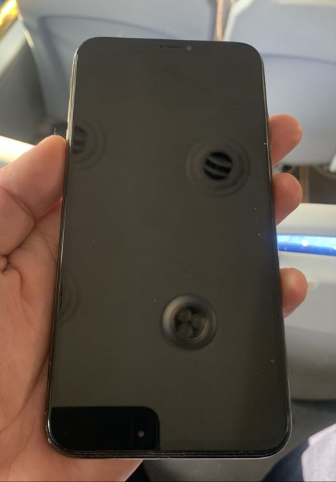 Продам Iphone xs max