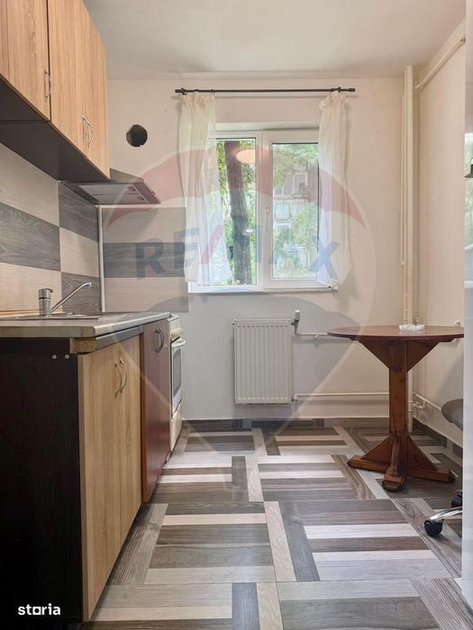 Apartament cu 2 camere de vânzare în zona Drumul Taberei