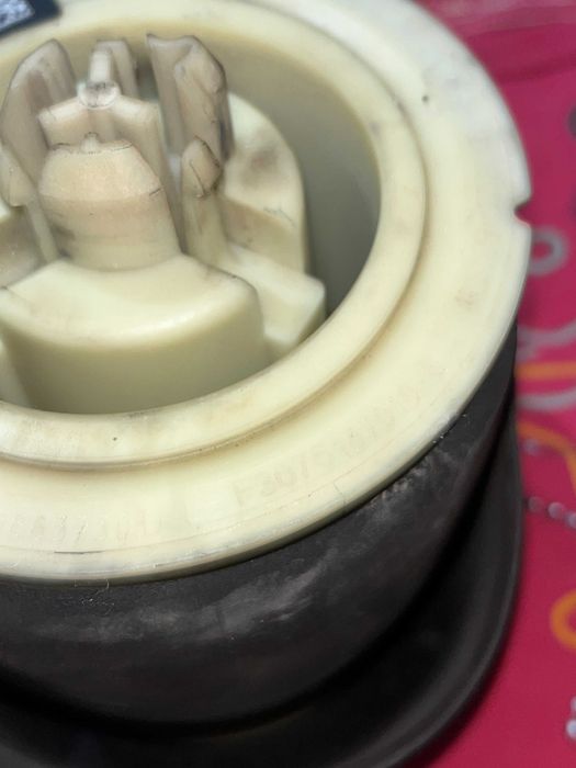 Въздушна възглавница за BMW 5-та серия (F07 GT, F10, F11)