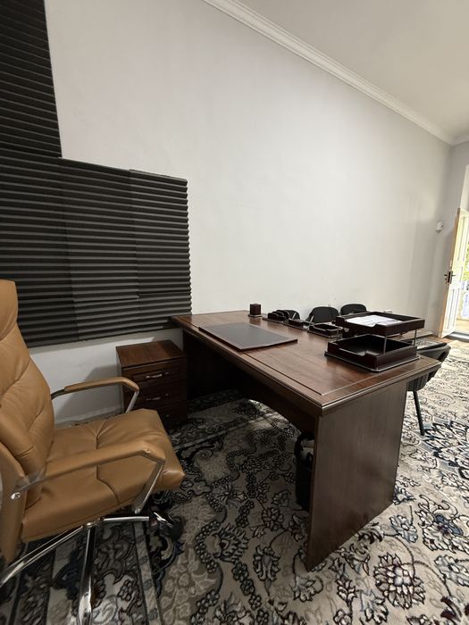 Ofic uchun mebel, stol, stul, kreslo, seyf, pul sanash aparati