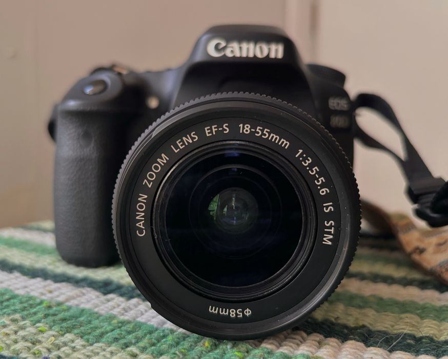 Canon 80D + 18-55mm китов обектив – отлично състояние