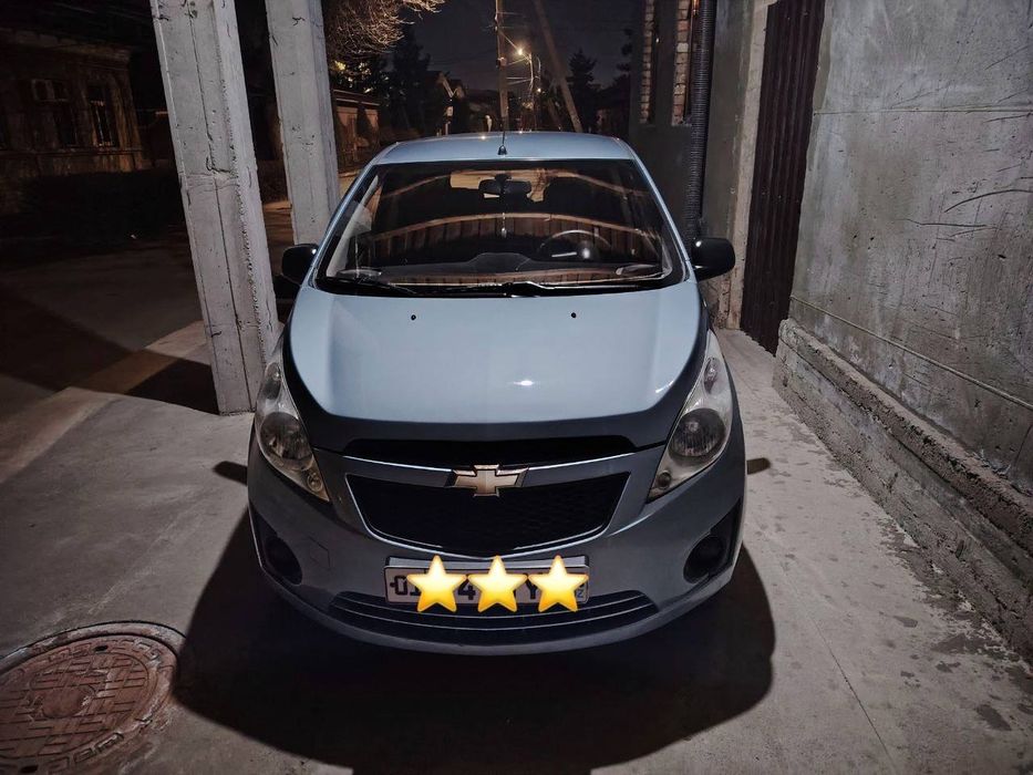 Продаётся идеальный спарк 2016